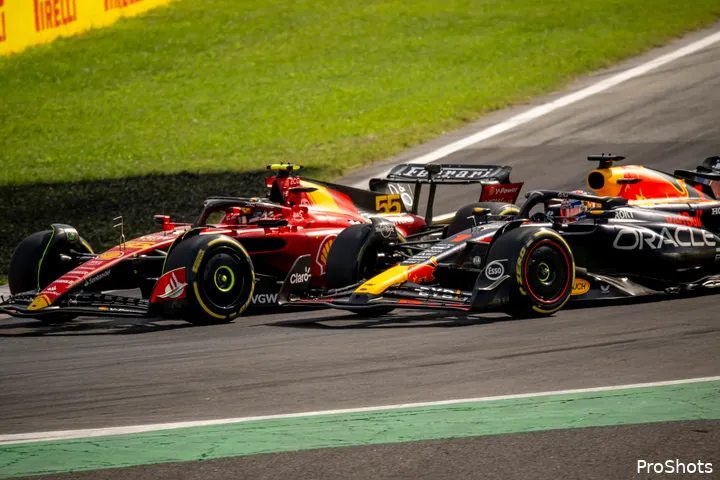 <i>Carlos Sainz was een taaie klant voor Max Verstappen, maar de Nederlander lijkt momenteel onverslaanbaar.&nbsp;</i>