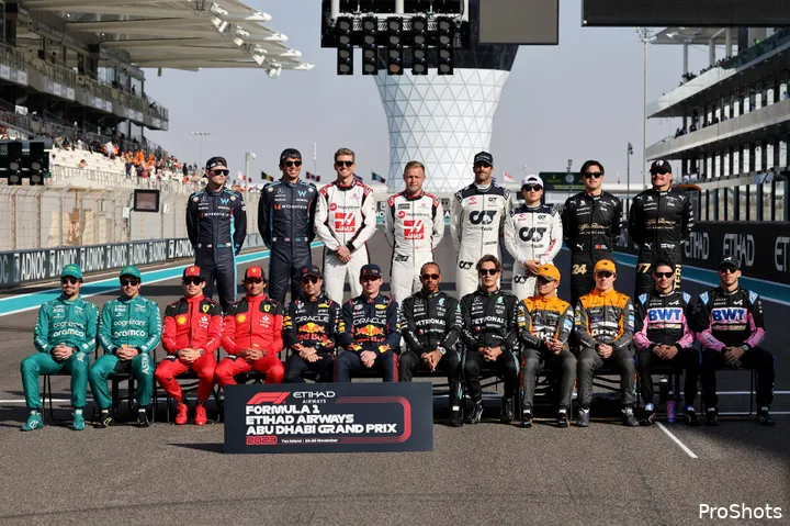 coureurs 2023 klas van 2023 max verstappen lewis hamilton sergio perez george russell lando norris oscar piastri charles leclerc carlos sainz fernando alonso
