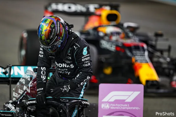 hamilton verstappen abudhabi 2021