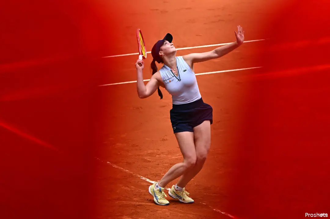 Lys serves