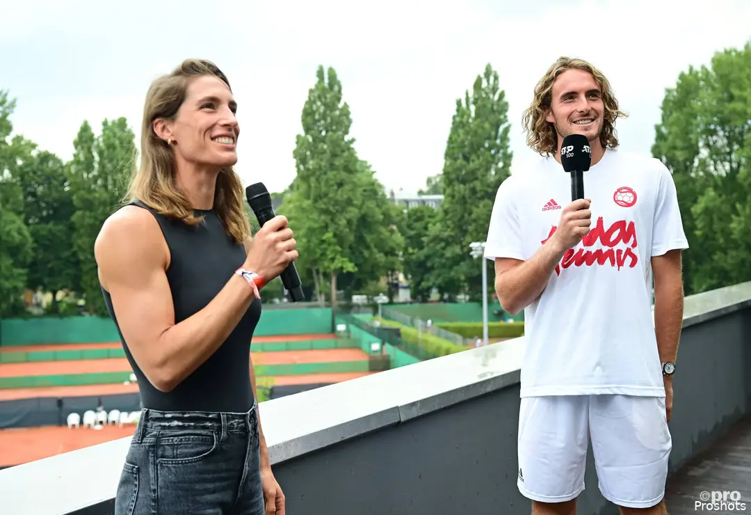 Petkovic interviewing Zverev.