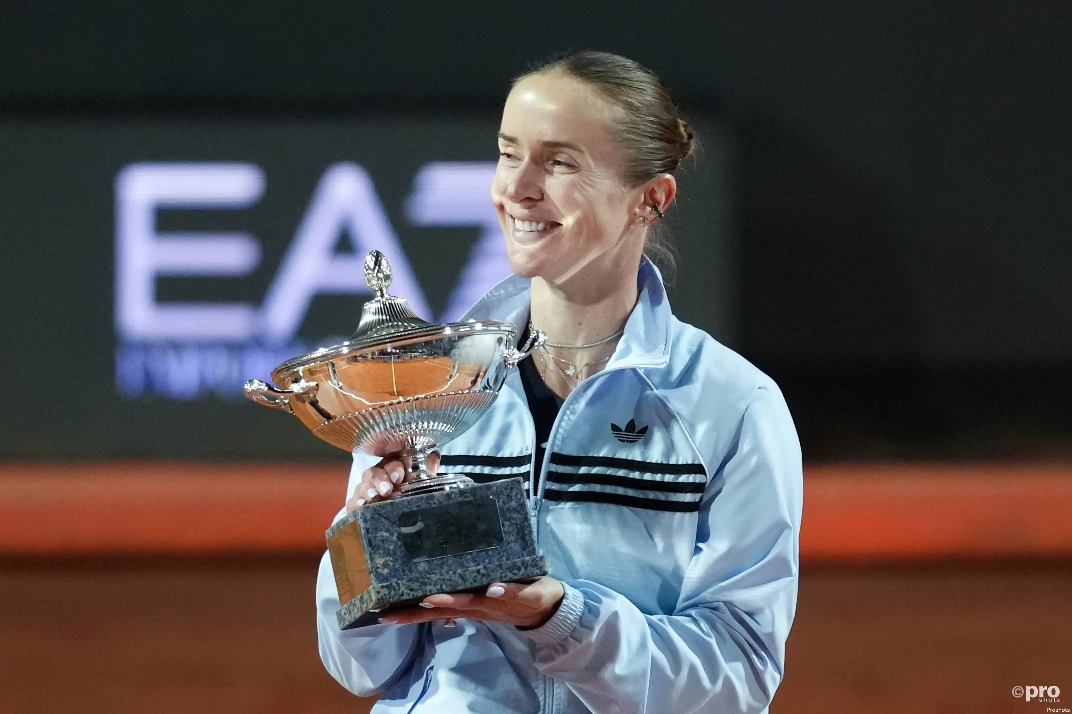 Svitolina in joy winning title.