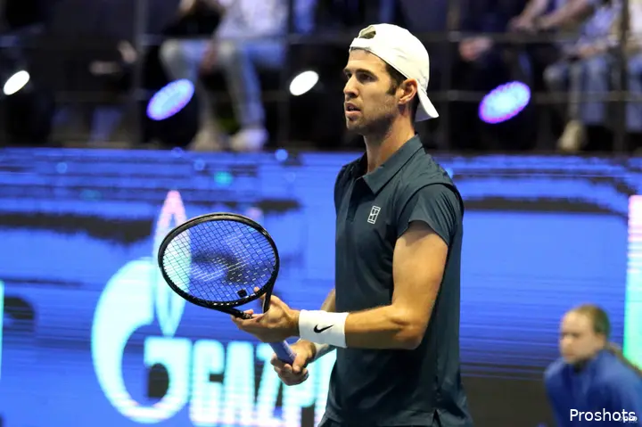 Karen Khachanov holding his racket&nbsp;