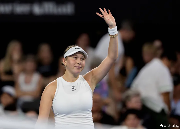 Anisimova waves after win