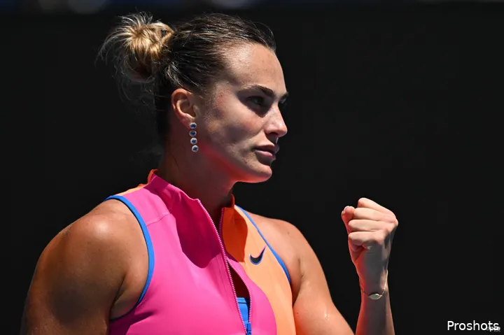 Aryna Sabalenka, firme y con el puño en alto.