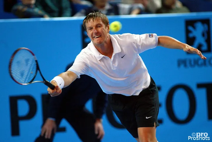 Yevgeny Kalfenikov in action during Legends.