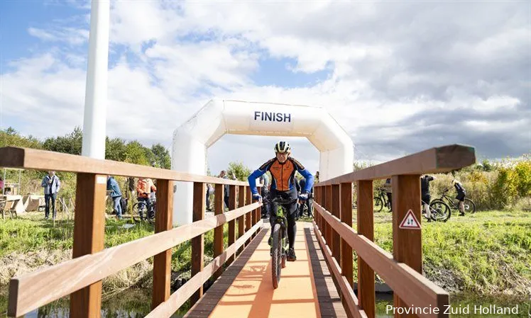 opening mountainbikeroute bentwoud mountainbiker bijgesneden 1