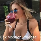 puck moonen bikini