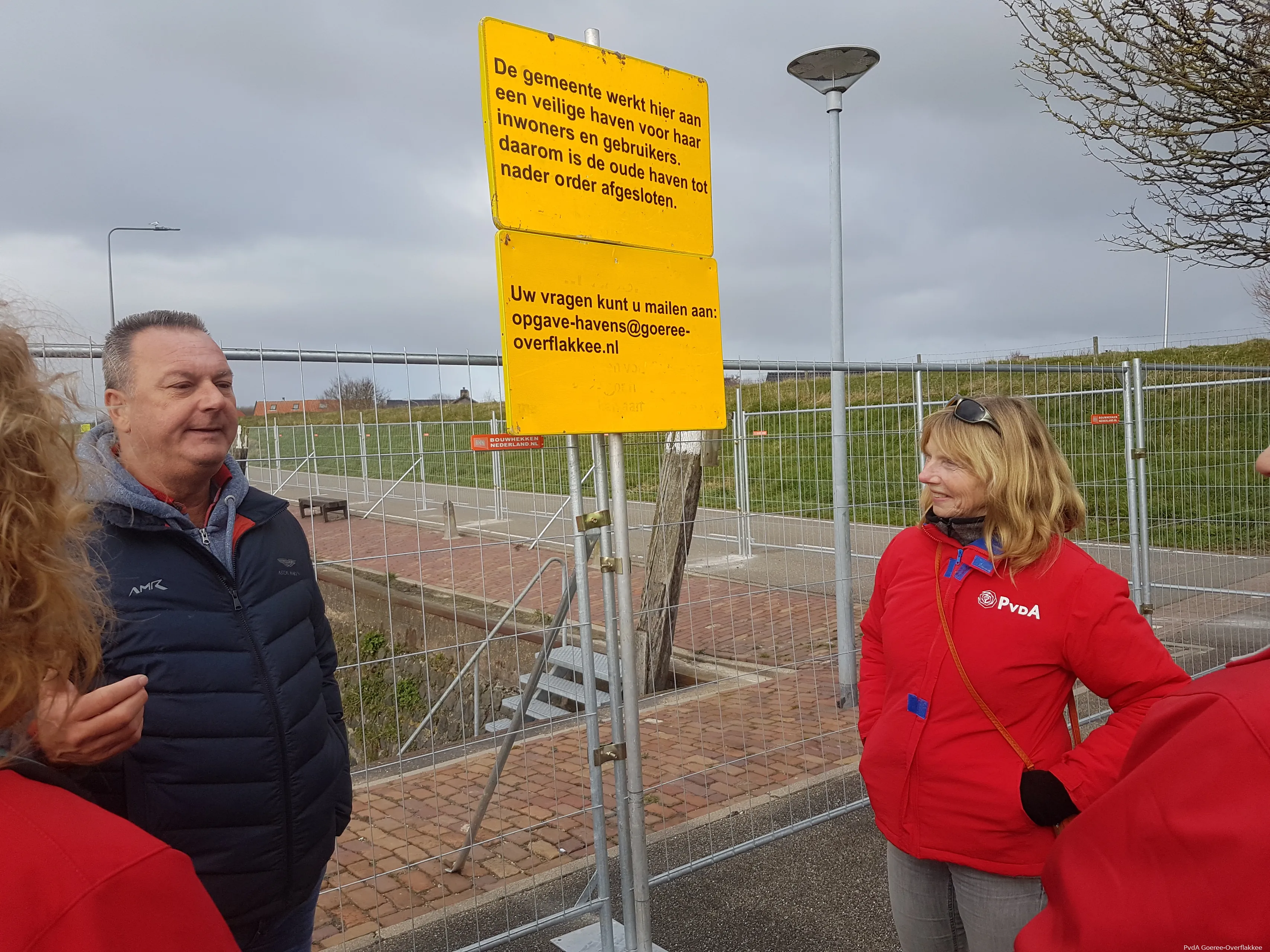 toon huizer informeert waterschapakandidaat hennie wiersma