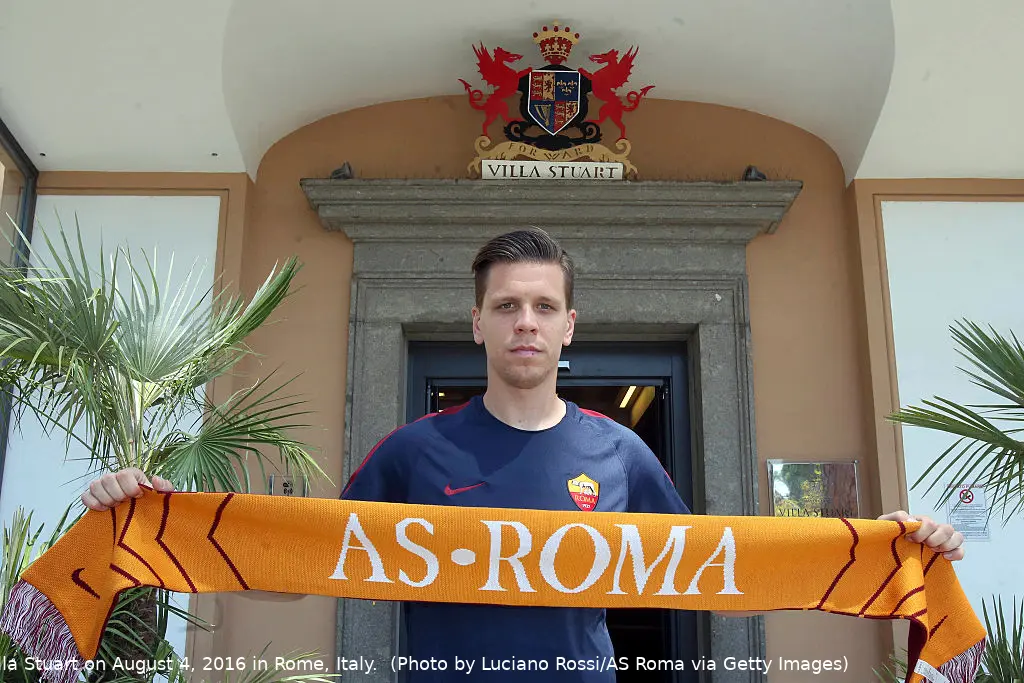 szczesny villa stuart sciarpa roma foto getty