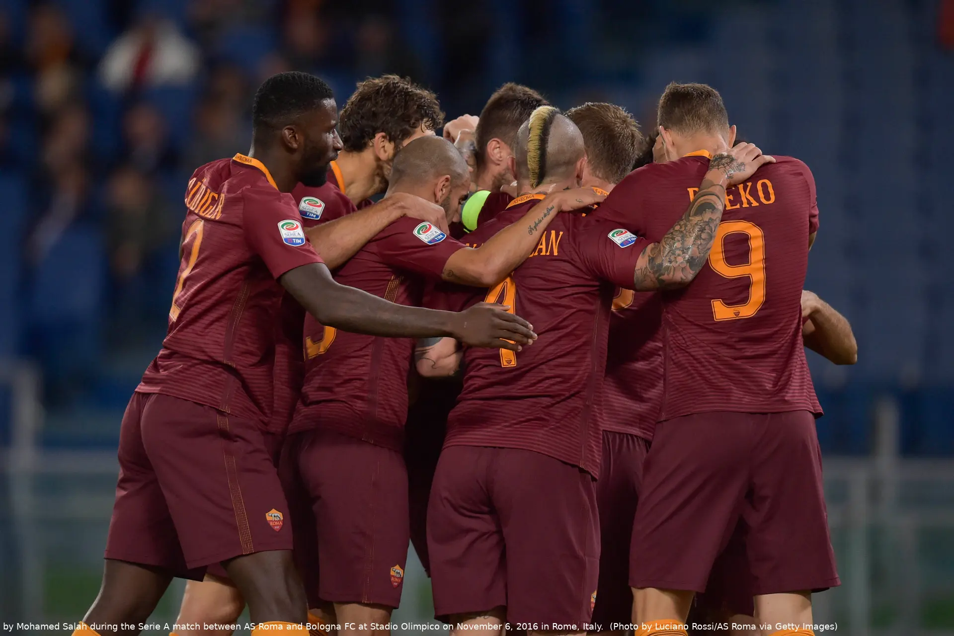 roma bologna esultanza squadra4