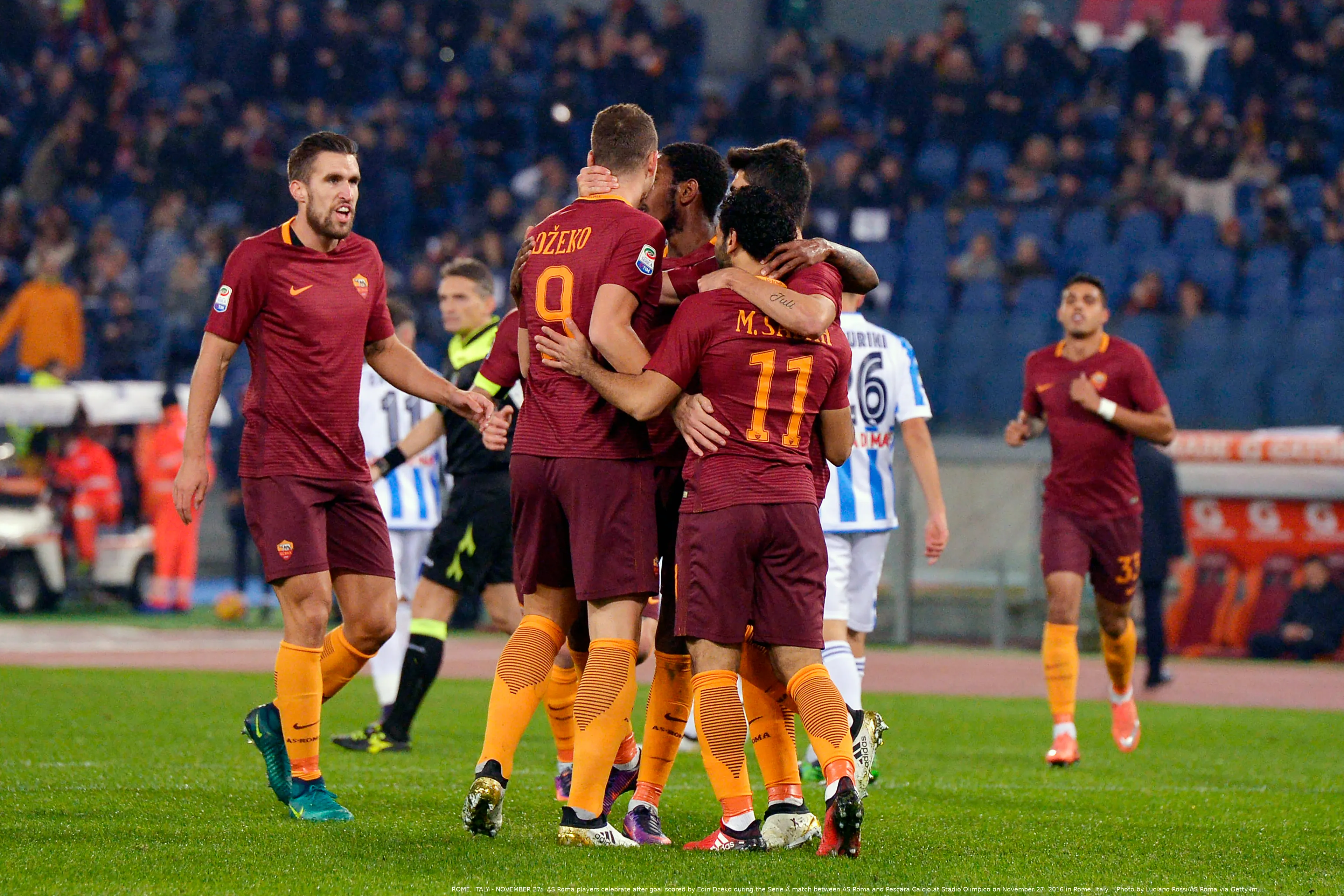 roma pescara esultanza squadra gol 5