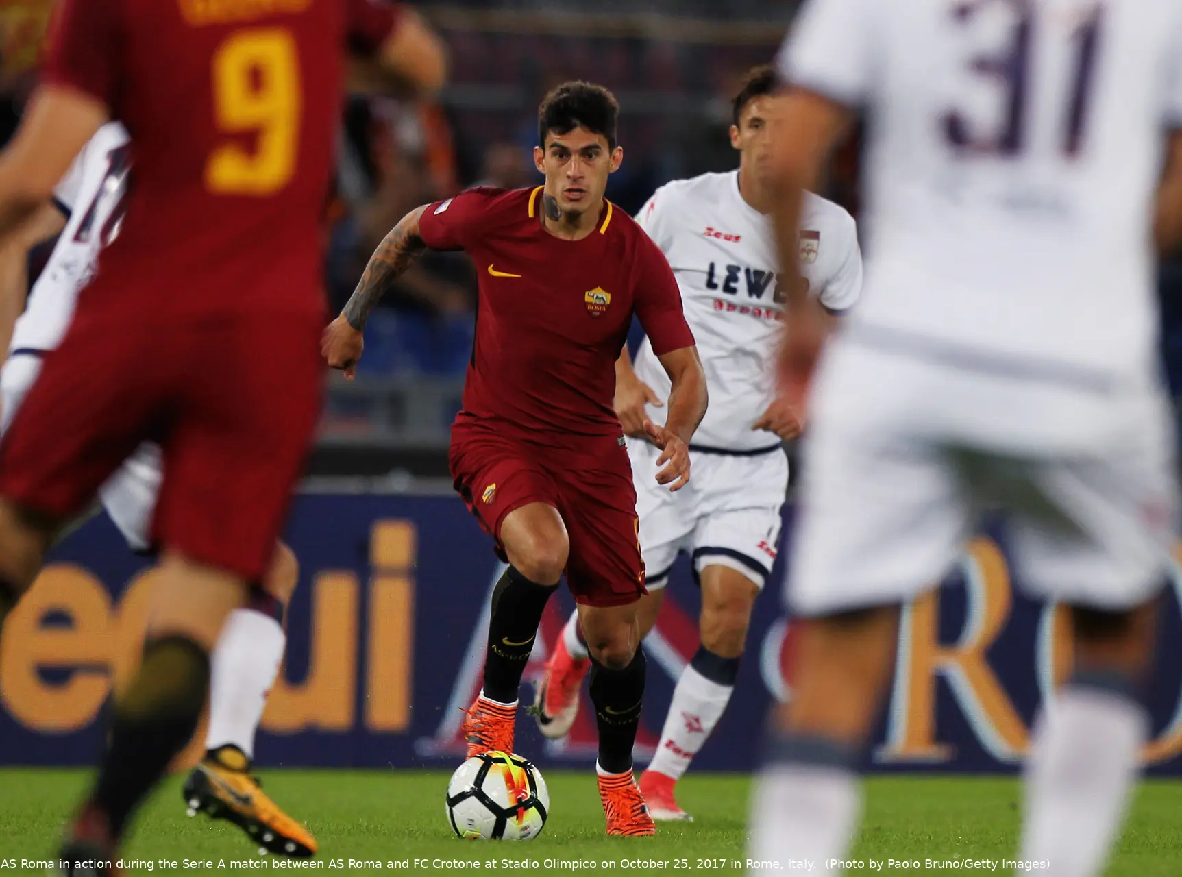 perotti tra avversari roma crotone 251017