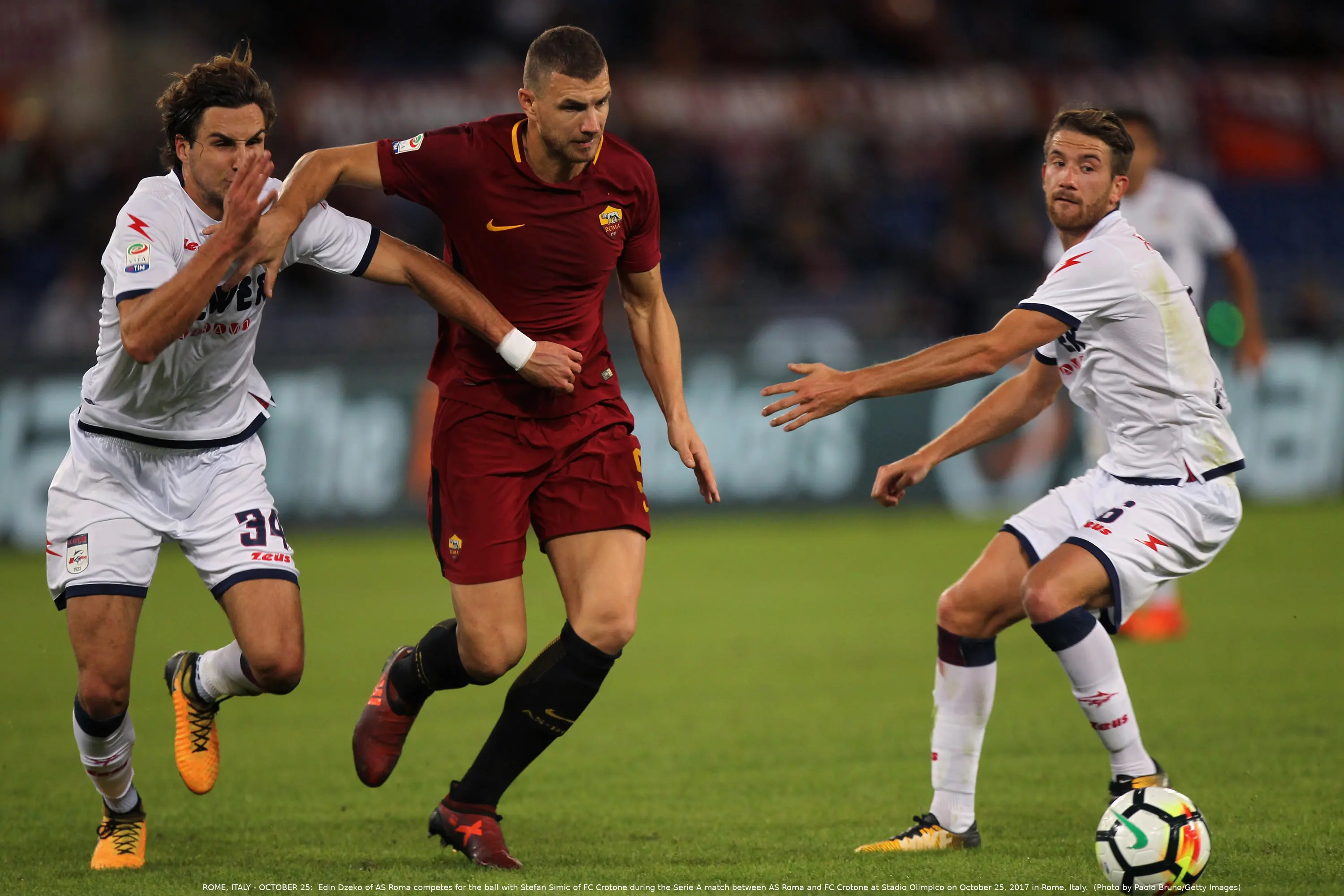 dzeko difesa crotone roma crotone 251017