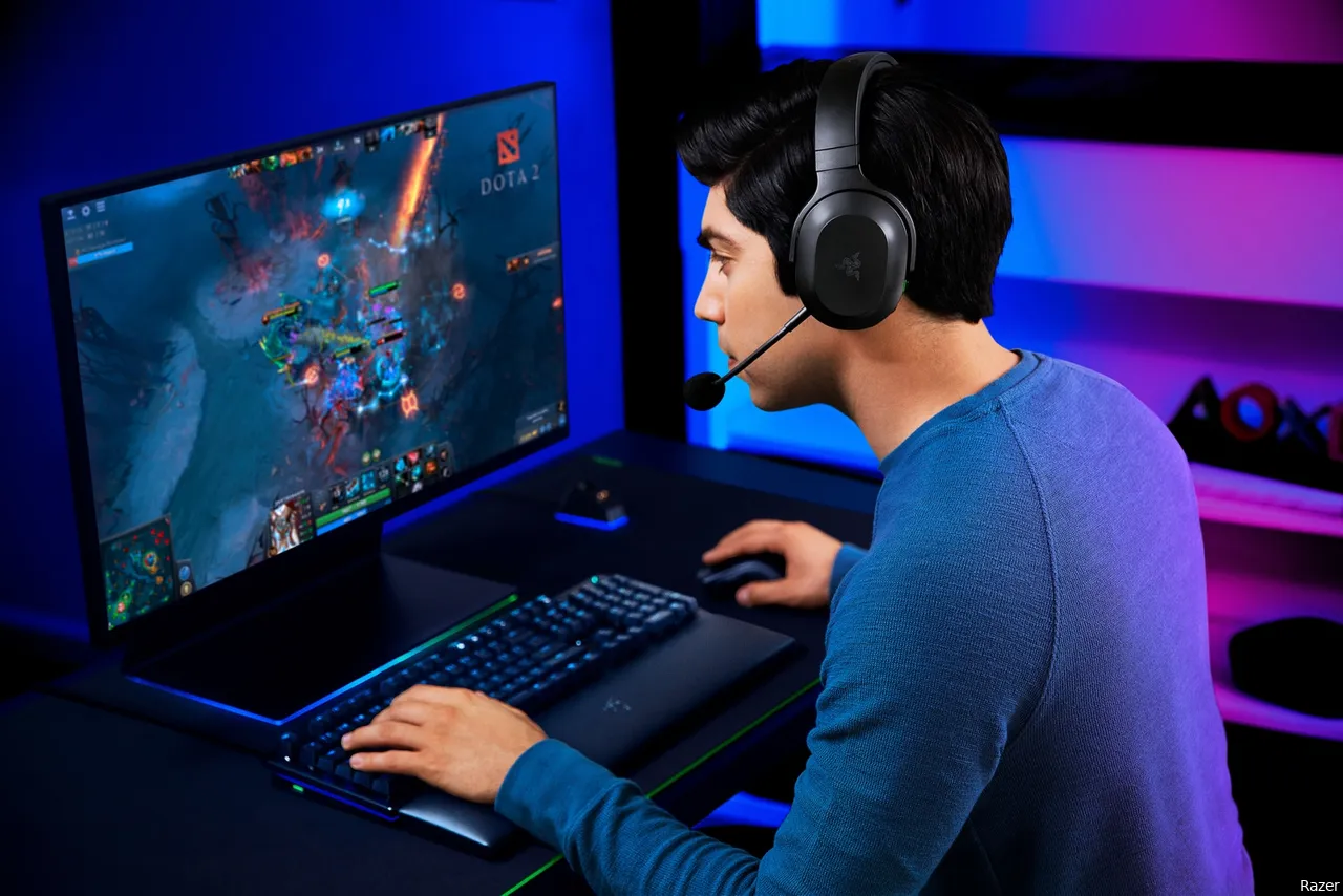razer barracuda x 2021 lifestyle shoot7 1f1637064613