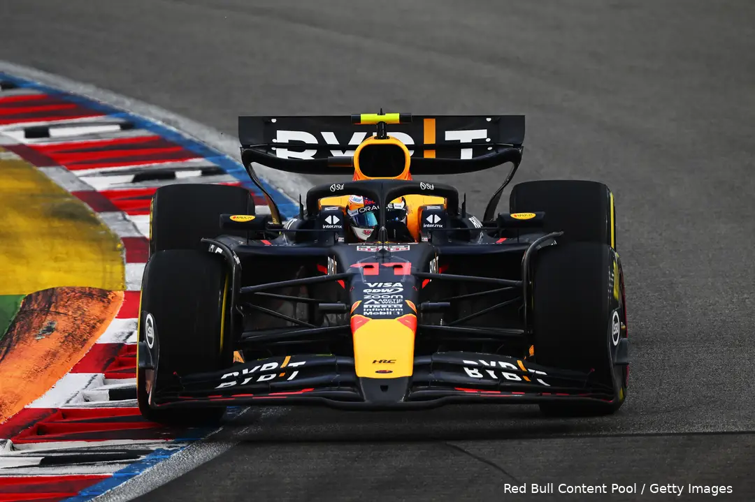 Sergio Pérez, terug bij af? - Grand Prix van Singapore 2024, Marina Bay Street Circuit.
