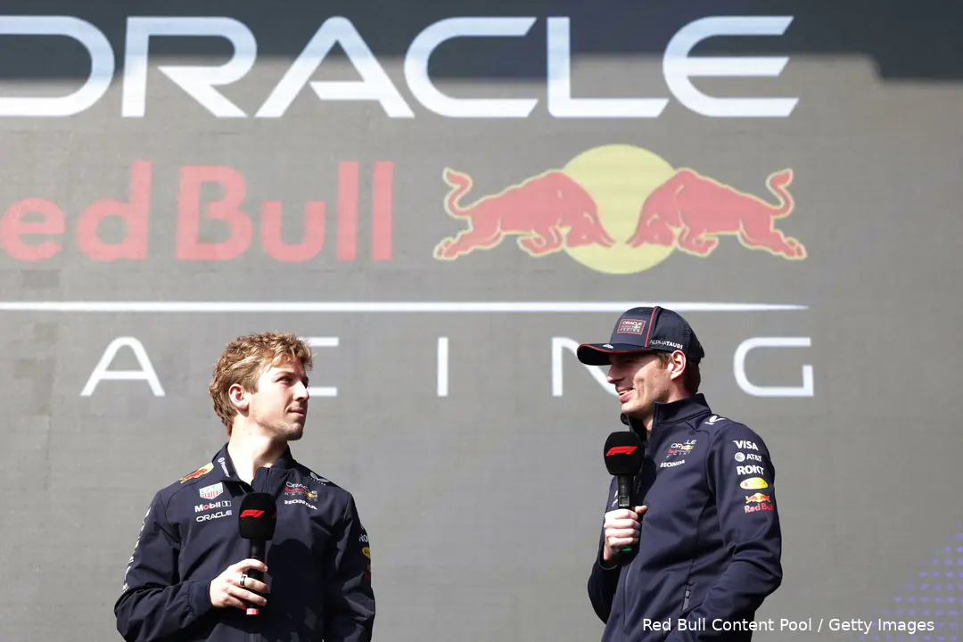 liam lawson max verstappen china fan forum 13