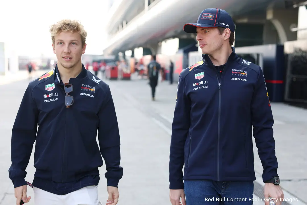 liam lawson max verstappen china fan forum 14