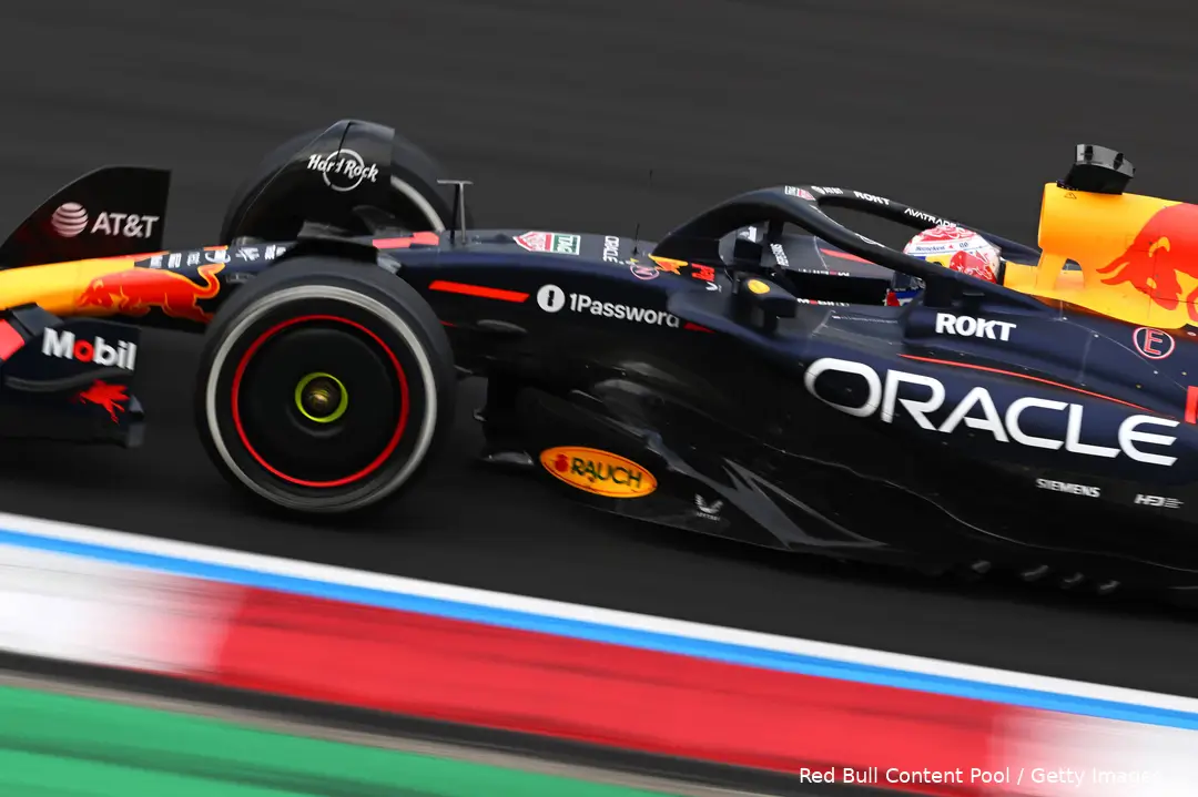 max verstappen red bull racing china rb21 zondag 13