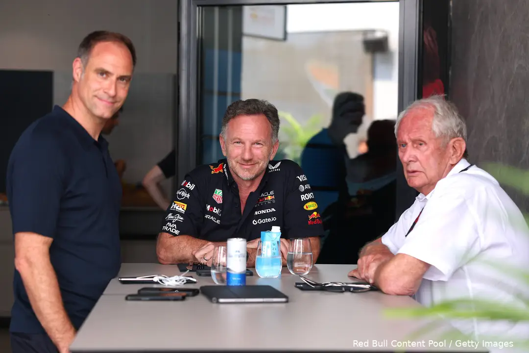 christian horner oliver mintzlaff red bull racing saoedi arabie 1 helmut marko