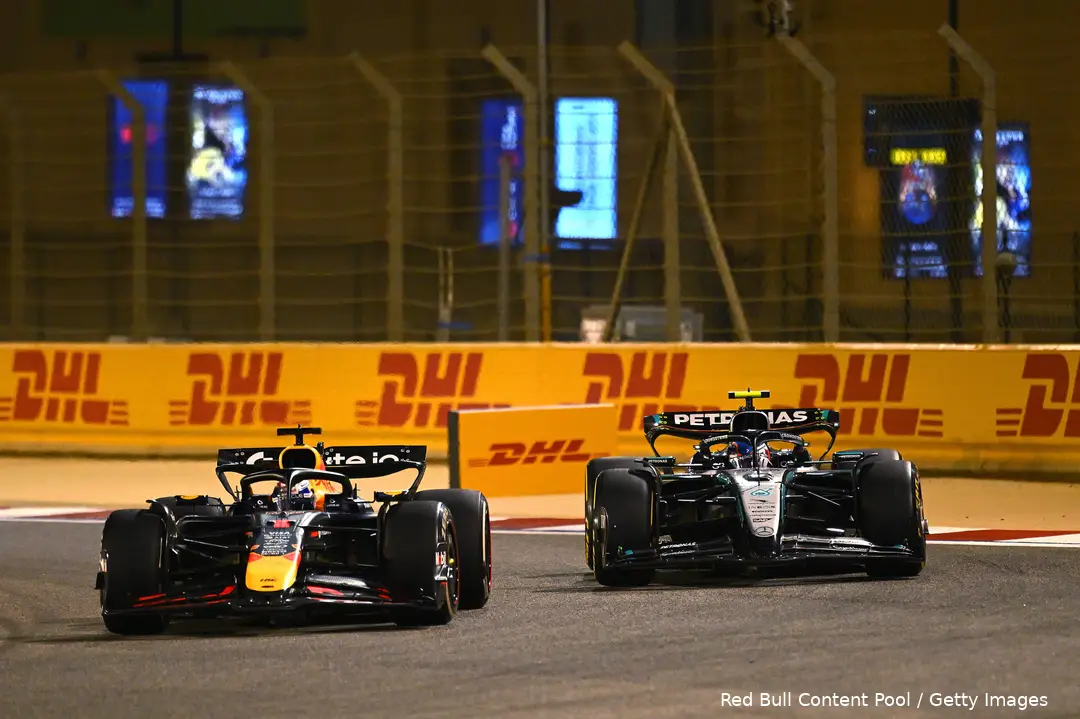 P1 en P5 op de grid vandaag: Verstappen (27) en Antonelli (18), de oudste en jongste coureur van de top vijf.