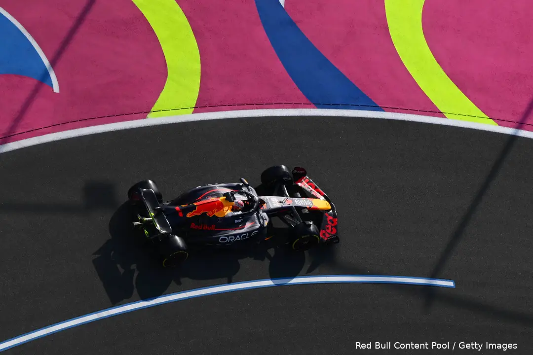 Verstappen was redelijk tevreden over de auto na VT2, maar heeft nog een lijstje met verbeteringspunten.