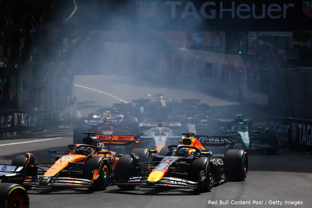max verstappen red bull racing oscar piastri mclaren 2025 monaco zondag race start