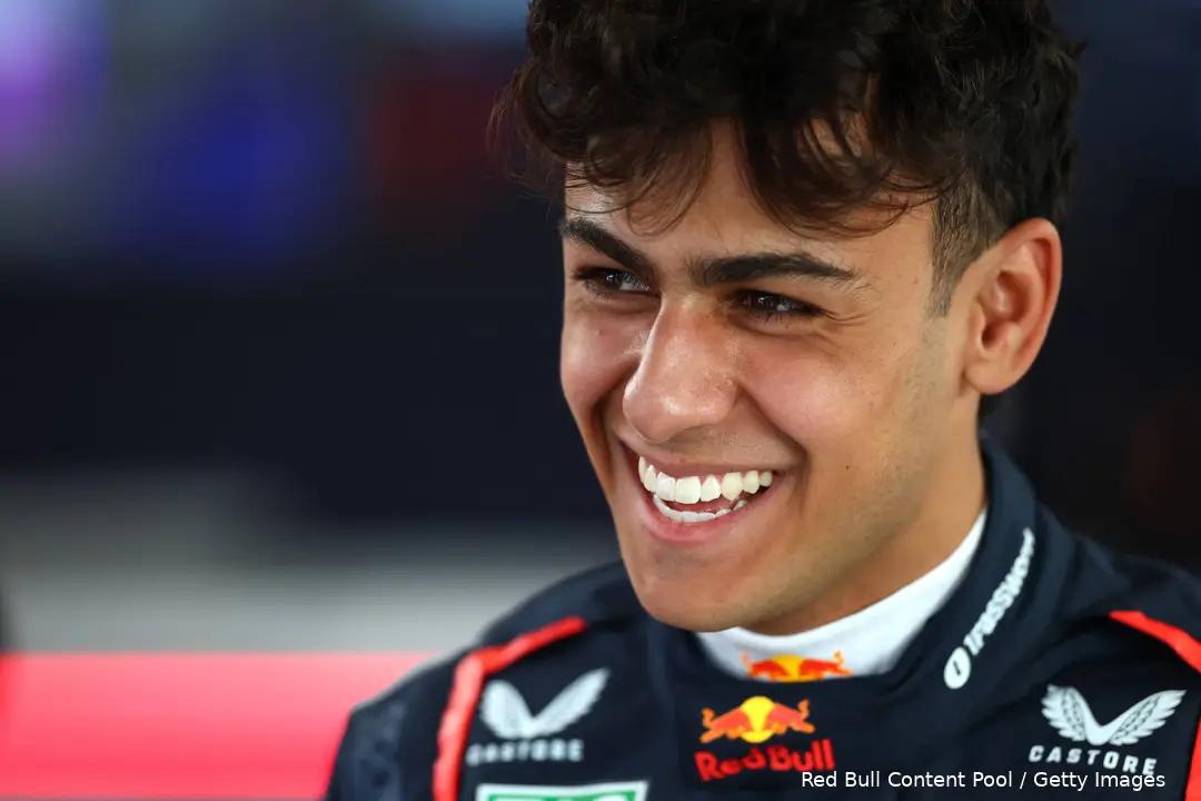 arvid lindblad silverstone red bull racing 18