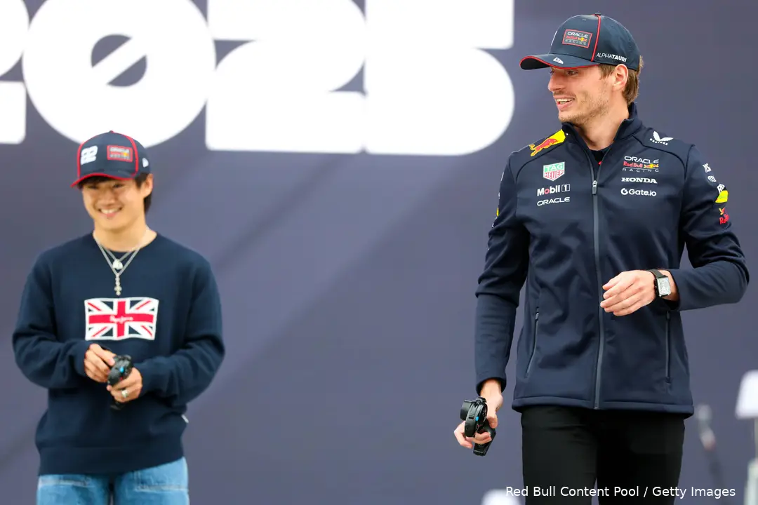 max verstappen yuki tsunoda red bull racing 2025 silverstone groot brittannie zaterdag 1