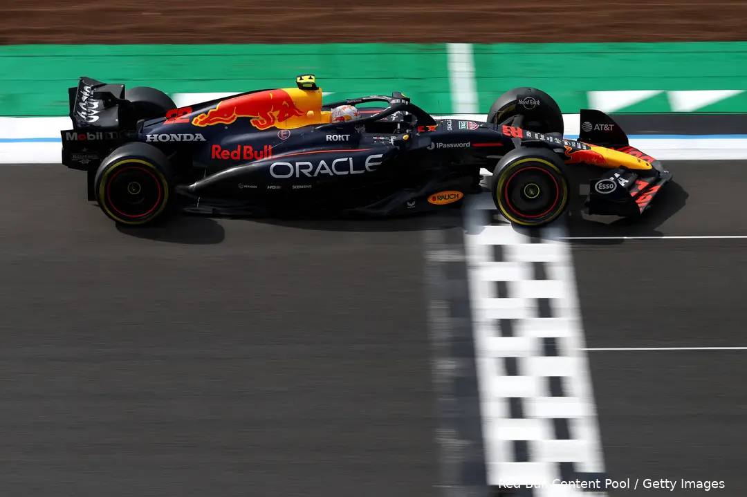 yuki tsunoda rb21 red bull racing silverstone groot brittannie zondag race 2025