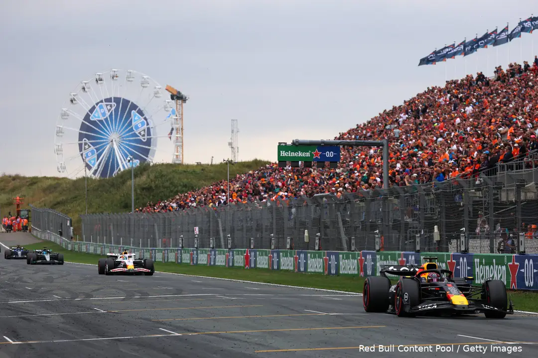 Verstappen-Red Bull-Zandvoort-Nederland-Red Bull-1