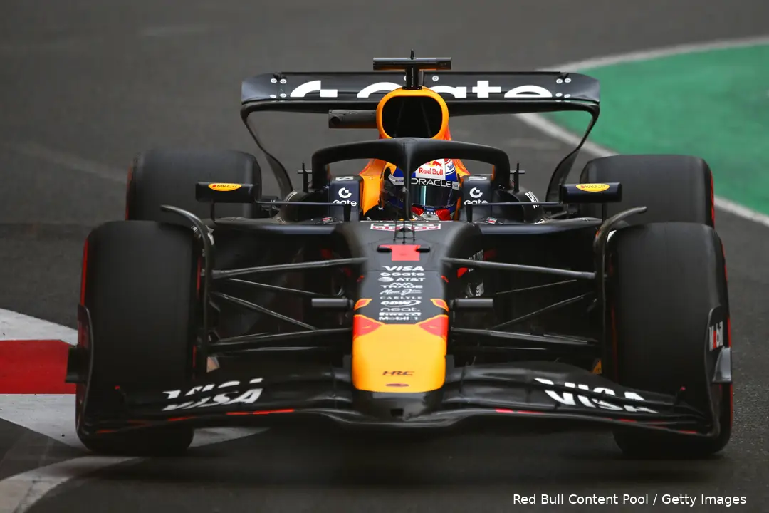 max-verstappen-bakoe-azerbeidzjan-vrijdag-2025-1-red-bull-racing-rb21-17