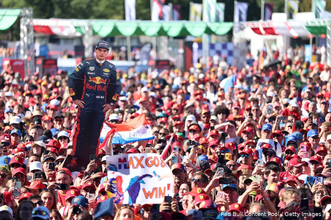 max-verstappen-red-bull-racing--italië-monza-zaterdag-1-fans