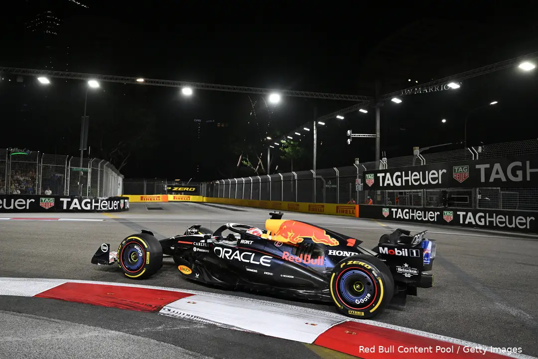 max-verstappen-red-bull-racing-rb21-singapore-vrijdag-118