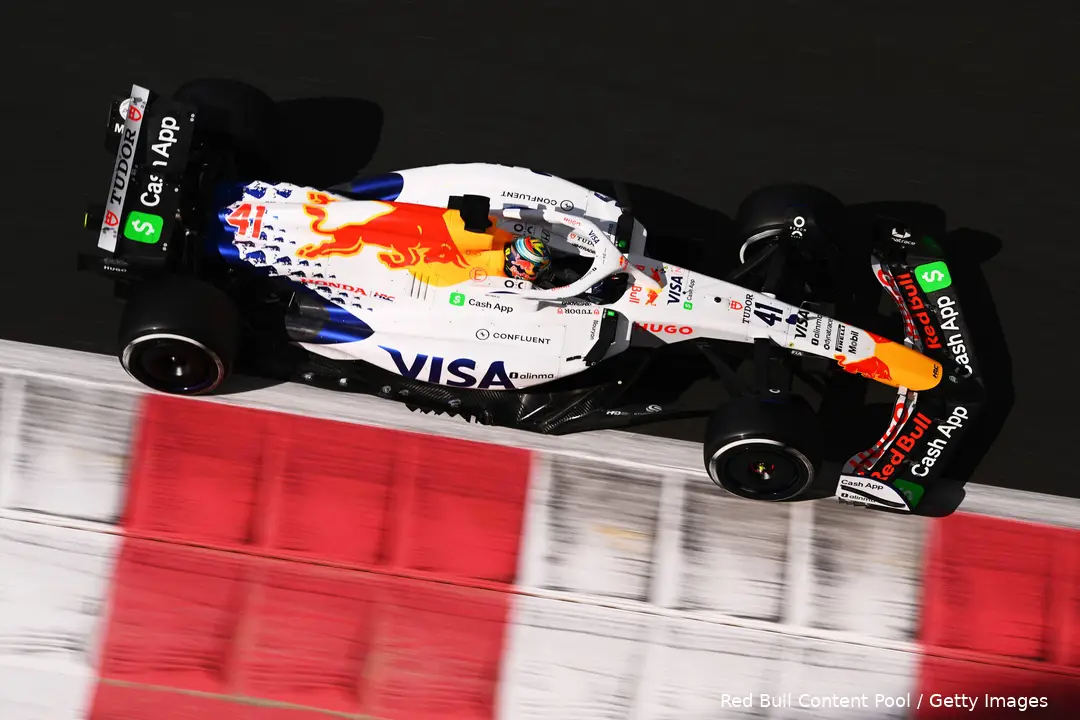 arvid-lindblad-racing-bulls-2025-abu-dhabi-15