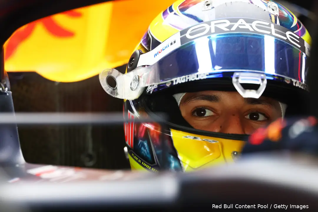 isack-hadjar-red-bull-racing-abu-dhabi-2025-test-121