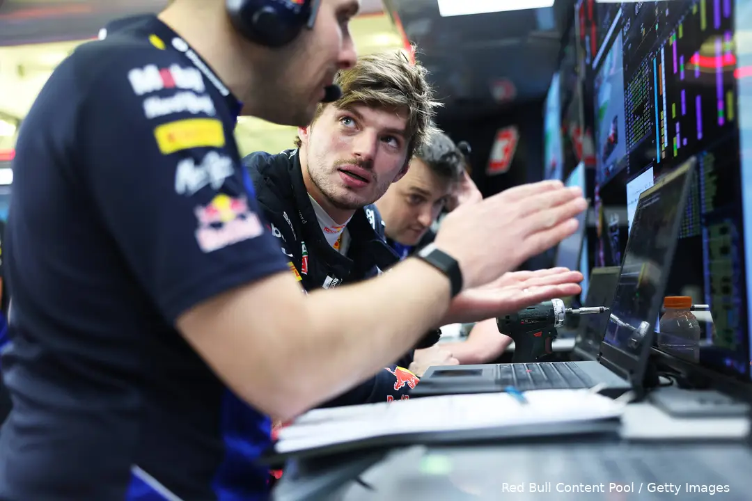 max-verstappen-red-bull-racing-wintertest-bahrein-3-3-12-gianpiero-lambiase-12