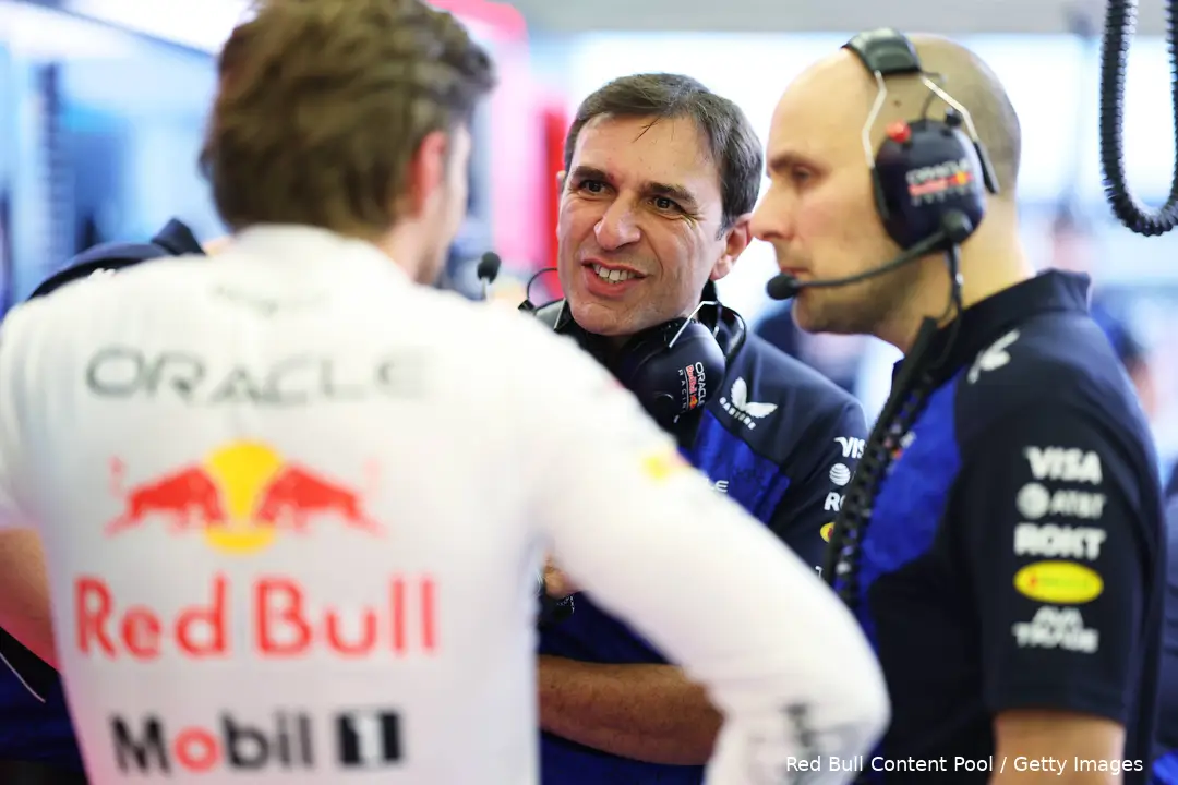 max-verstappen-red-bull-racing-wintertest-bahrein-3-3-12-gianpiero-lambiase-pierre-wache-1
