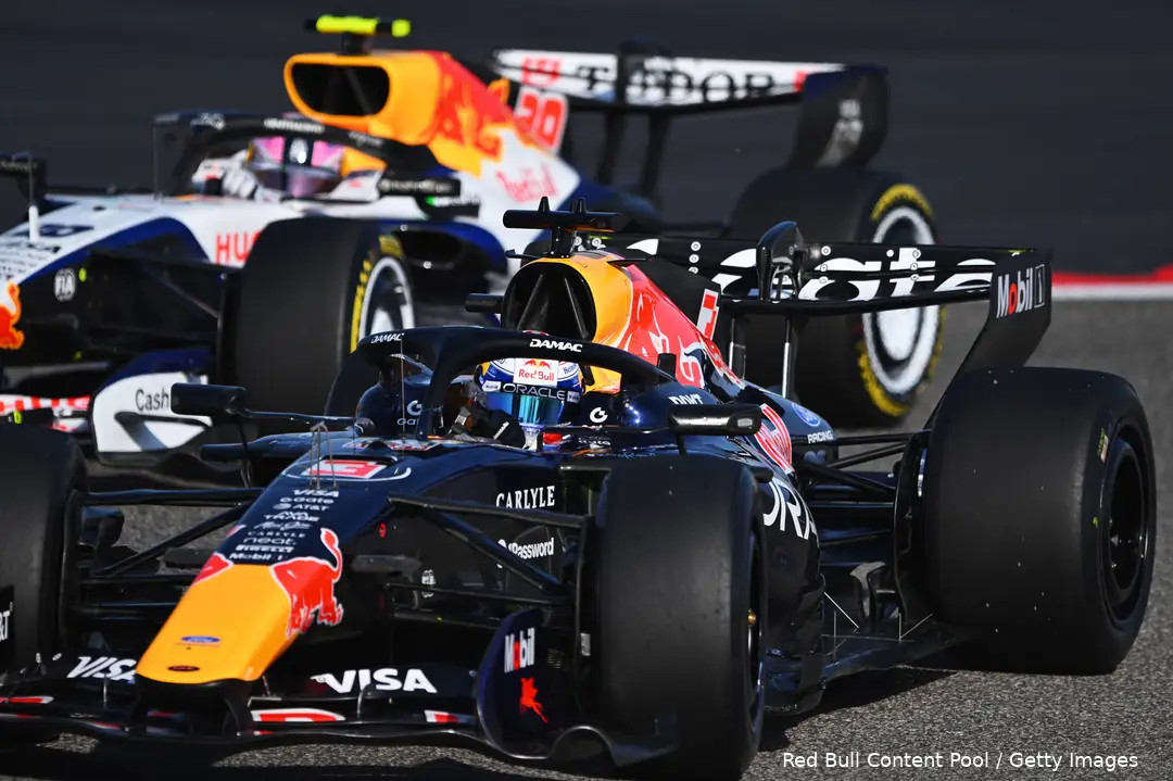 max-verstappen-red-bull-racing-wintertest-bahrein-3-3-12-rb22-12-liam-lawson