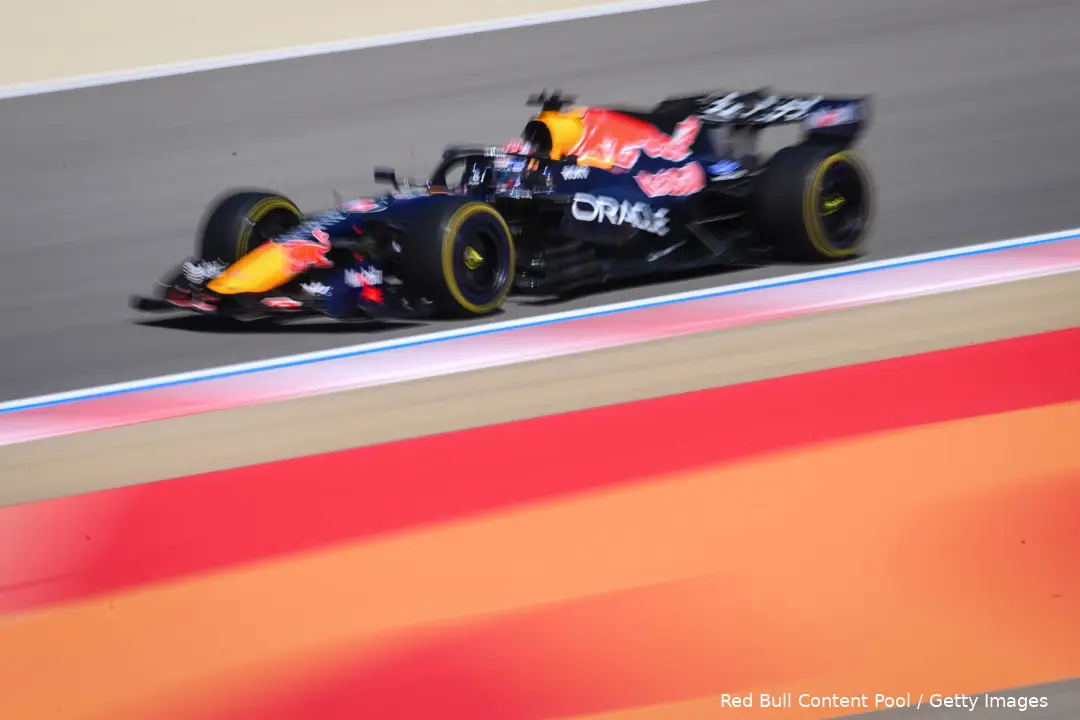 max-verstappen-red-bull-racing-wintertest-bahrein-3-3-12-rb22-14