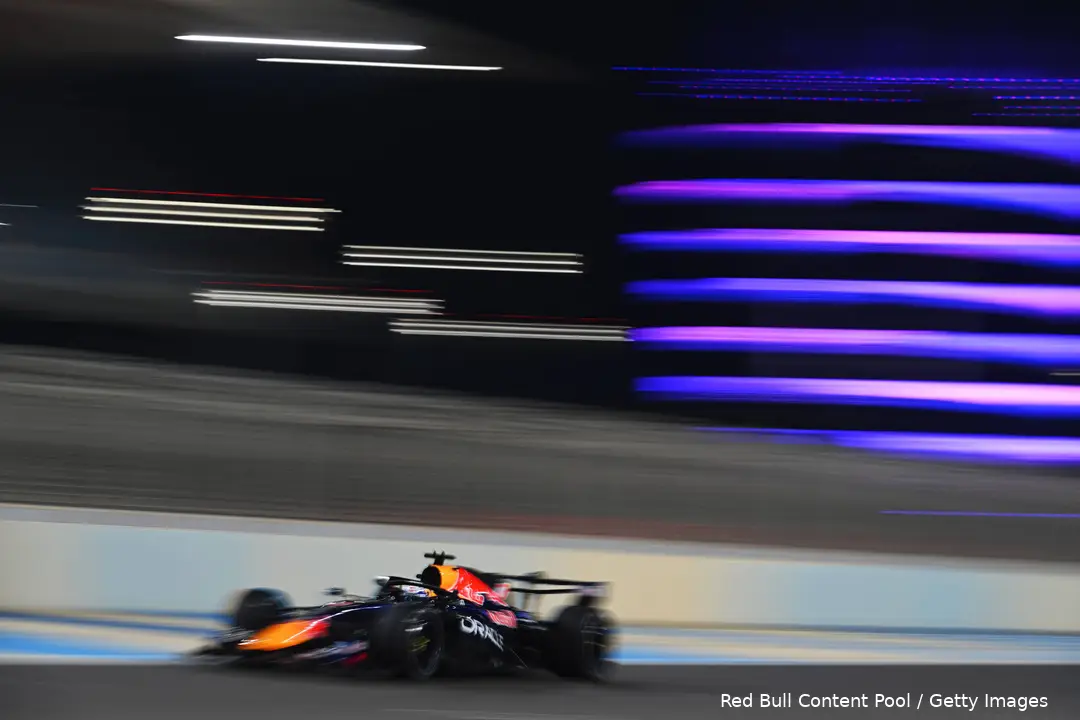 max-verstappen-red-bull-racing-wintertest-bahrein-3-3-12-rb22-16