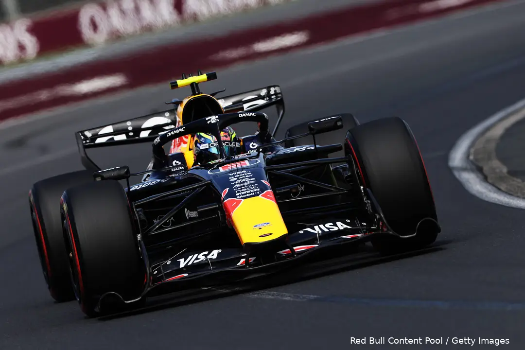 isack-hadjar-red-bull-racing-2026-rb22-training-zaterdag-australie-2