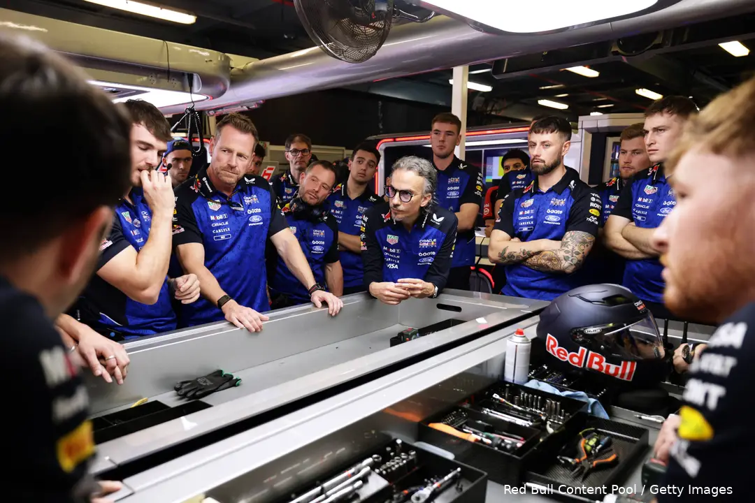laurent-mekies-red-bull-racing-2026-1-australië-4-monteurs