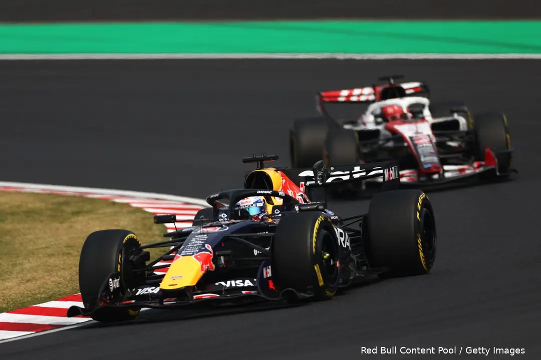 max-verstappen-red-bull-racing-2026-zondag-japan-race-1-haas