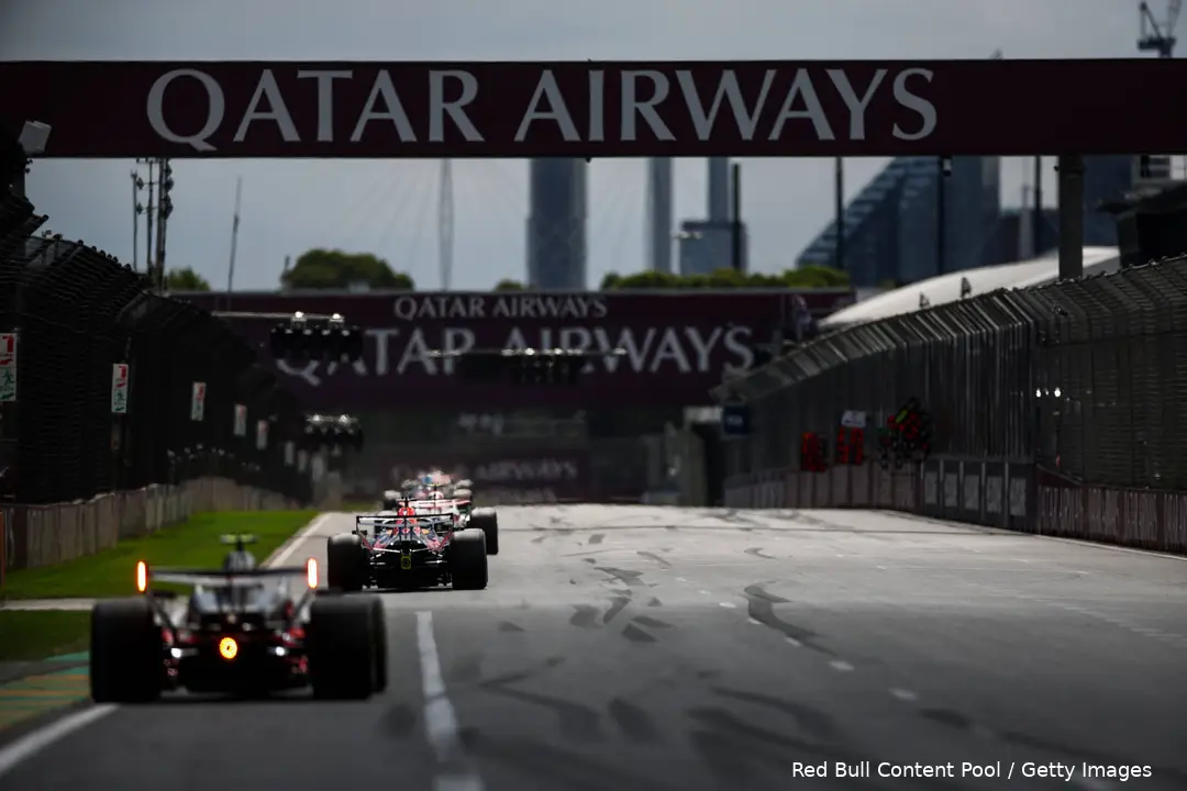 max-verstappen-red-bull-racing-rb22-australië-grand-prix-17-straight-line-mode-2