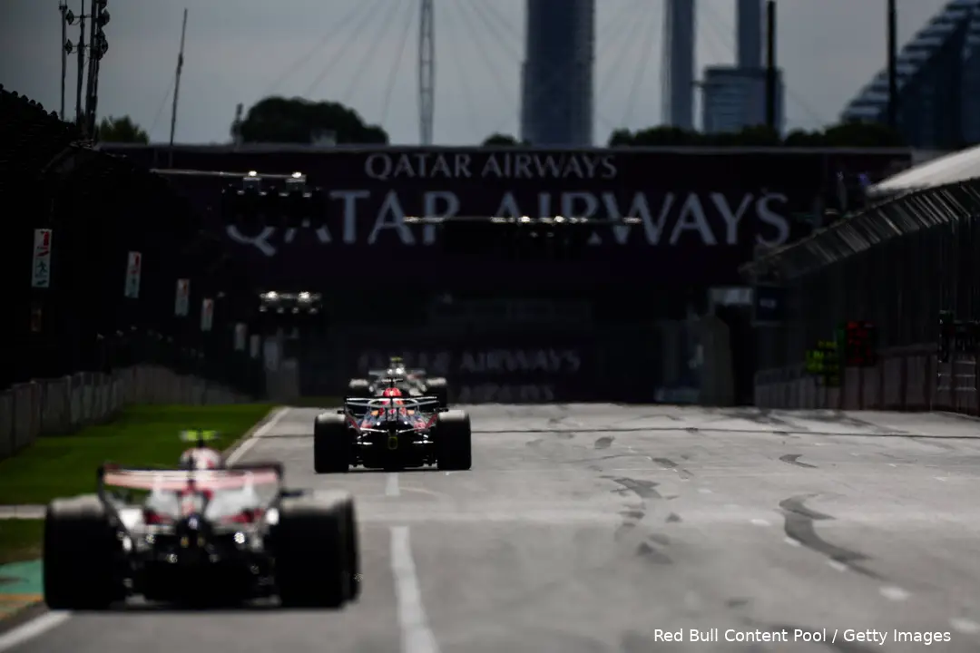 max-verstappen-red-bull-racing-rb22-australië-grand-prix-17-straight-line-mode-