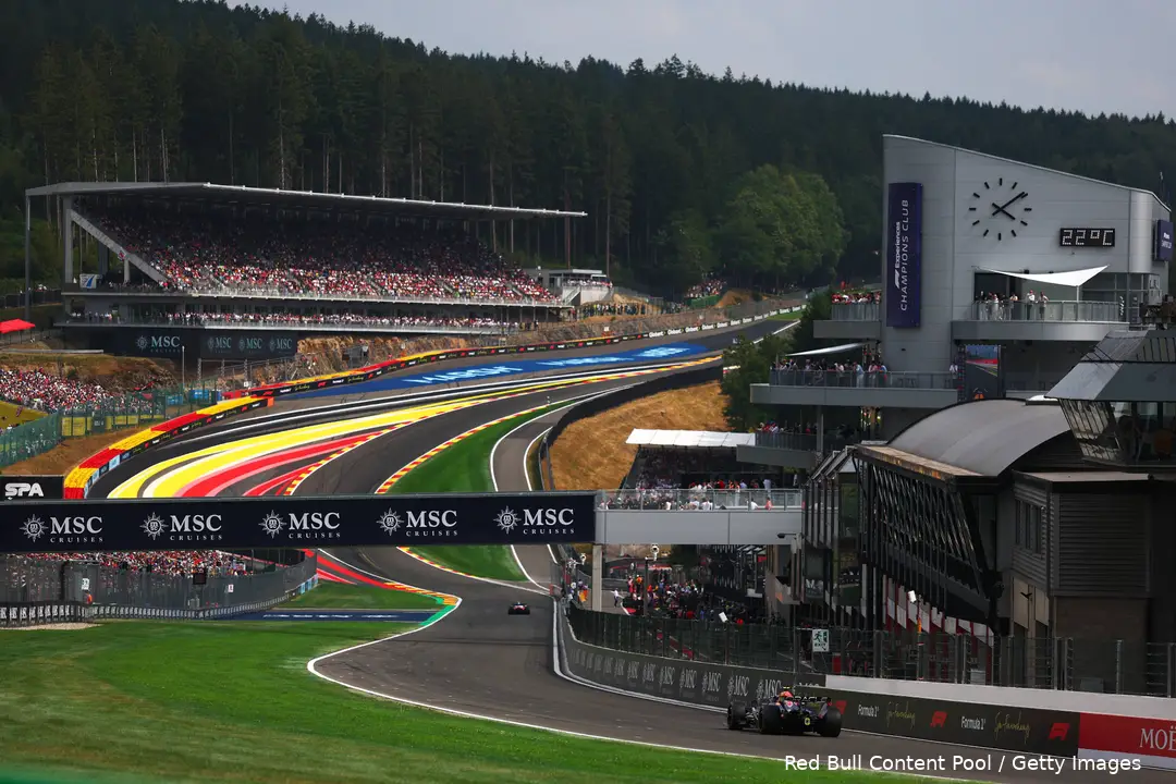 isack-hadjar-red-bull-racing-rb22-2026-zaterdag-kwalificatie-belgie