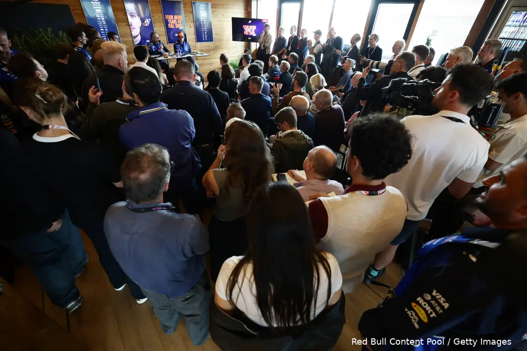 max-verstappen-laurent-mekies-nederland-red-bull-racing-persconferentie-pers-media-18