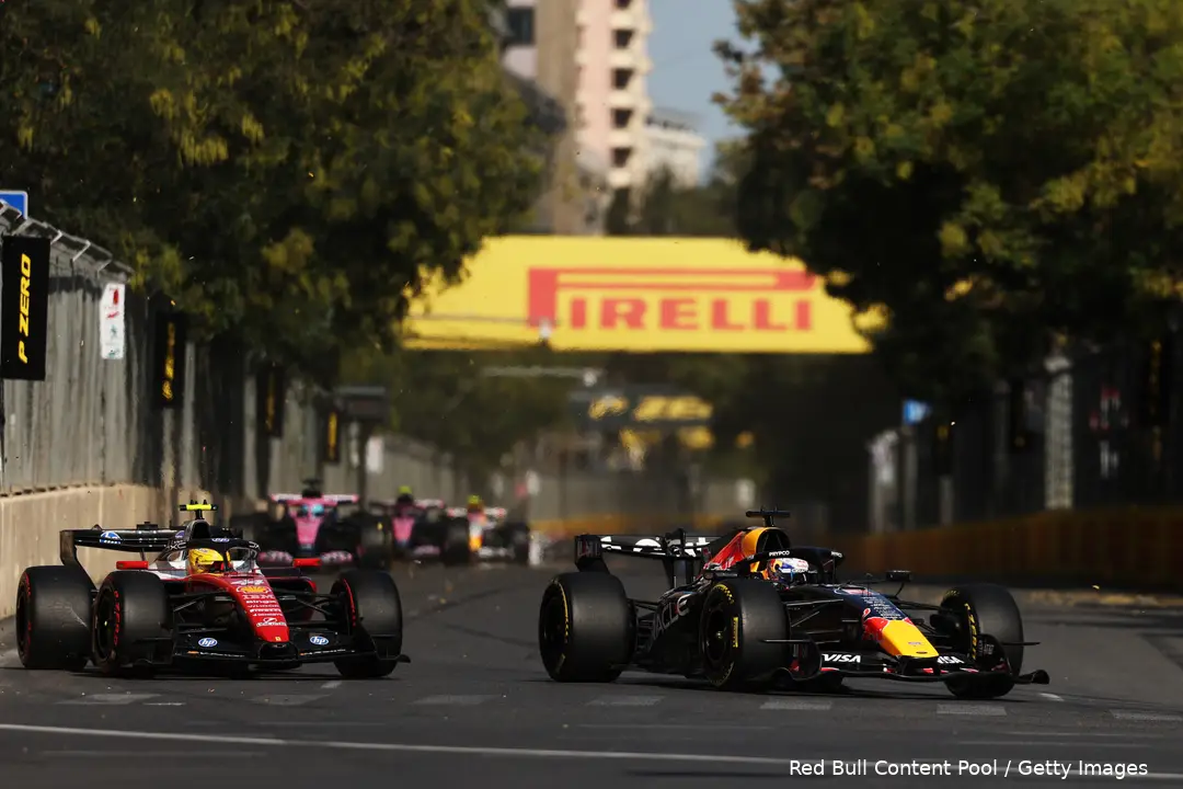 max-verstappen-RB22-2026-baku-bakoe-azerbeidzjan-saturday-lewis-hamilton