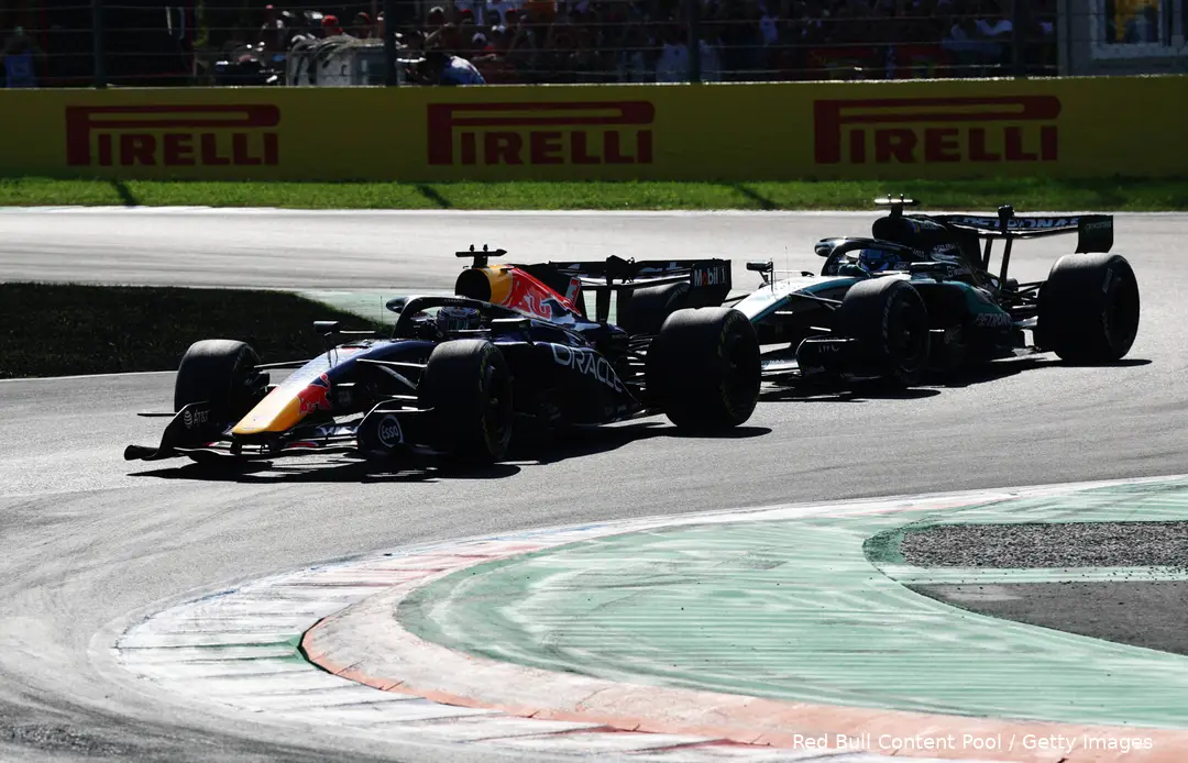 max-verstappen-red-bull-racing-monza-italië-2026-rb22-1-george-russell-mercedes-